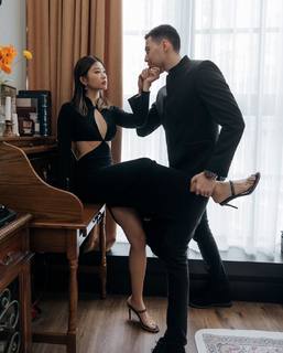 Emi Wong feet photo 2
