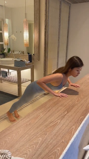 Emi Wong feet photo 16