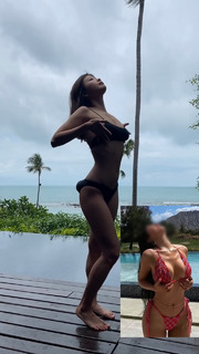 Emi Wong feet photo 9