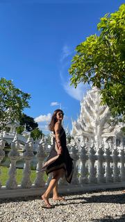 Emi Wong feet photo 4