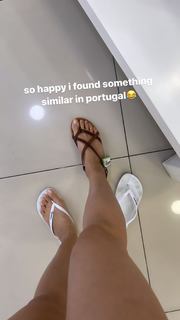 Emi Wong feet photo 5