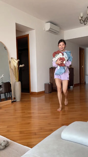 Emi Wong feet photo 3