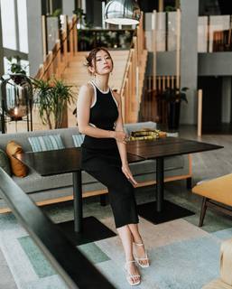 Emi Wong feet photo 14