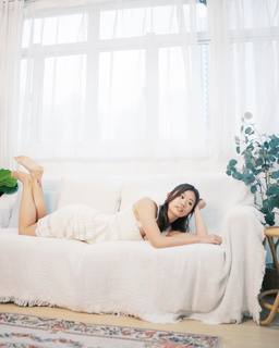 Emi Wong feet photo 17