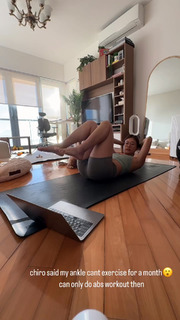 Emi Wong feet photo 19