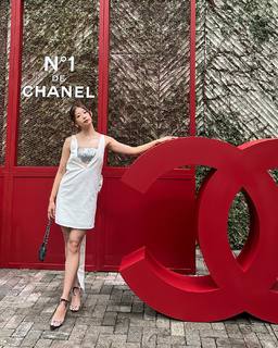 Emi Wong feet photo 10