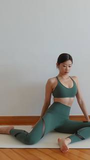 Emi Wong feet photo 1