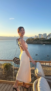 Emi Wong feet photo 20