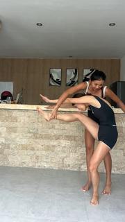 Emi Wong feet photo 10