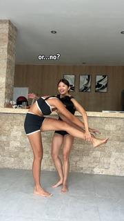 Emi Wong feet photo 8