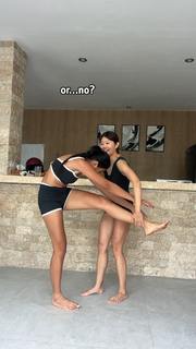Emi Wong feet photo 7