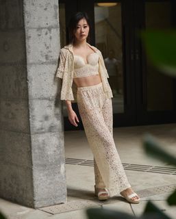 Emi Wong feet photo 7