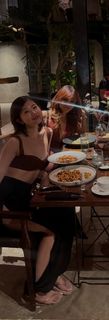 Emi Wong feet photo 4