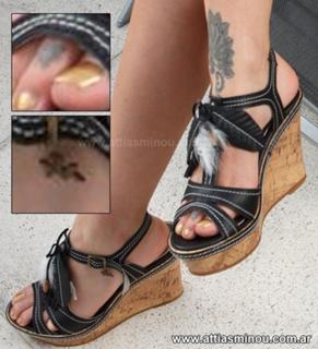 Emilia Attías feet photo 18