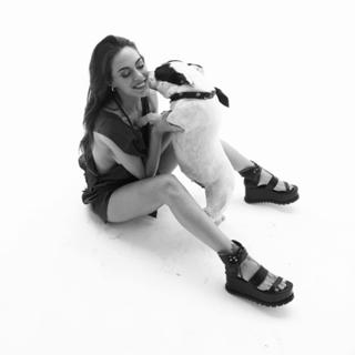 Emilia Attías feet photo 15