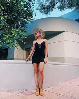 Emilia Attías feet photo 8