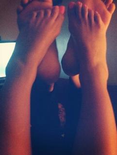 Emilia Cheranti feet photo 2