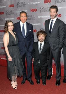 Emilia Clarke feet photo thumbnail