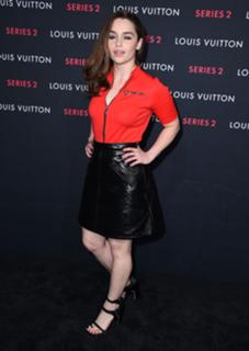 Emilia Clarke feet photo thumbnail