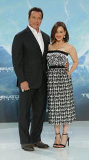 Emilia Clarke feet photo thumbnail