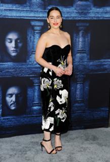 Emilia Clarke feet photo thumbnail