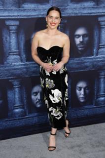 Emilia Clarke feet photo thumbnail