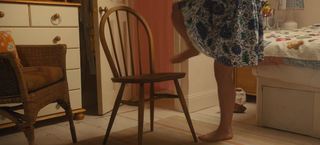 Emilia Clarke feet photo thumbnail