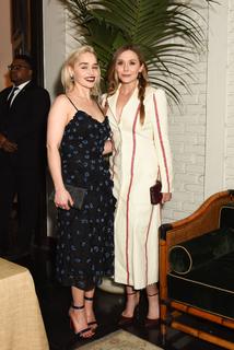 Emilia Clarke feet photo thumbnail