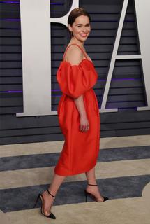 Emilia Clarke feet photo thumbnail