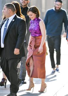 Emilia Clarke feet photo thumbnail