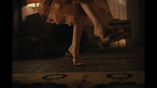 Emilia Clarke feet photo 9