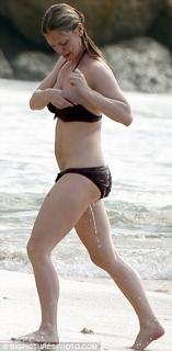 Emilia Fox feet photo thumbnail