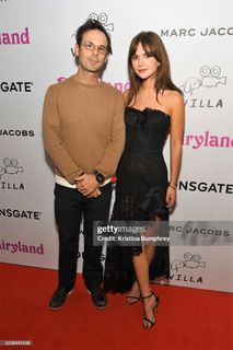 Emilia Jones feet photo thumbnail