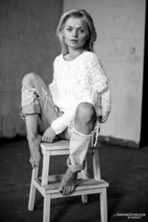Emilia Komarnicka feet photo 2