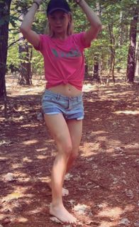 Emilia Komarnicka feet photo 5