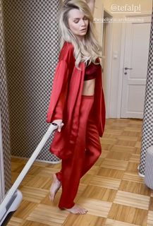 Emilia Komarnicka feet photo 17