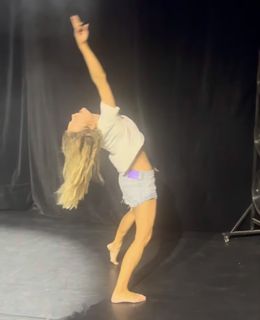 Emilia Komarnicka feet photo 10