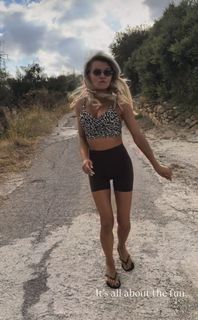 Emilia Komarnicka feet photo 18