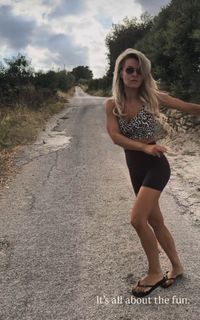 Emilia Komarnicka feet photo 14