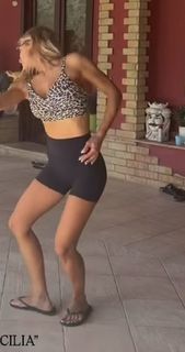 Emilia Komarnicka feet photo 5