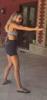 Emilia Komarnicka feet photo 4
