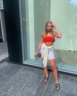 Emilia McCarthy feet photo 8