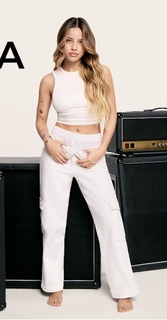 Emilia Mernes feet photo thumbnail