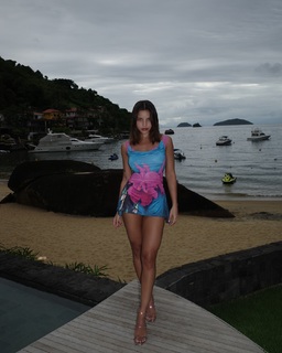 Emilia Mernes feet photo thumbnail