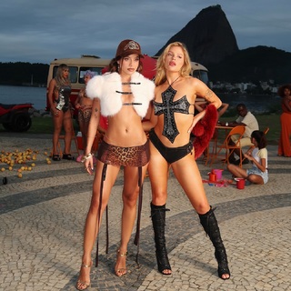 Emilia Mernes feet photo thumbnail