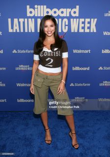 Emilia Mernes feet photo thumbnail