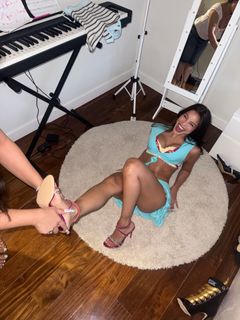 Emilia Mernes feet photo 17
