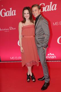 Emilia Schüle feet photo thumbnail