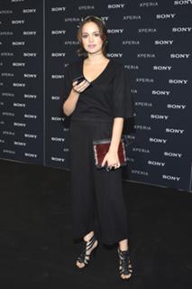 Emilia Schüle feet photo thumbnail