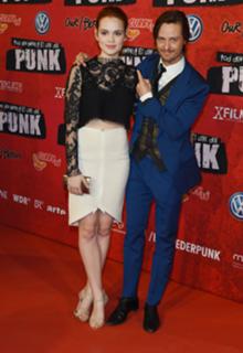 Emilia Schüle feet photo thumbnail